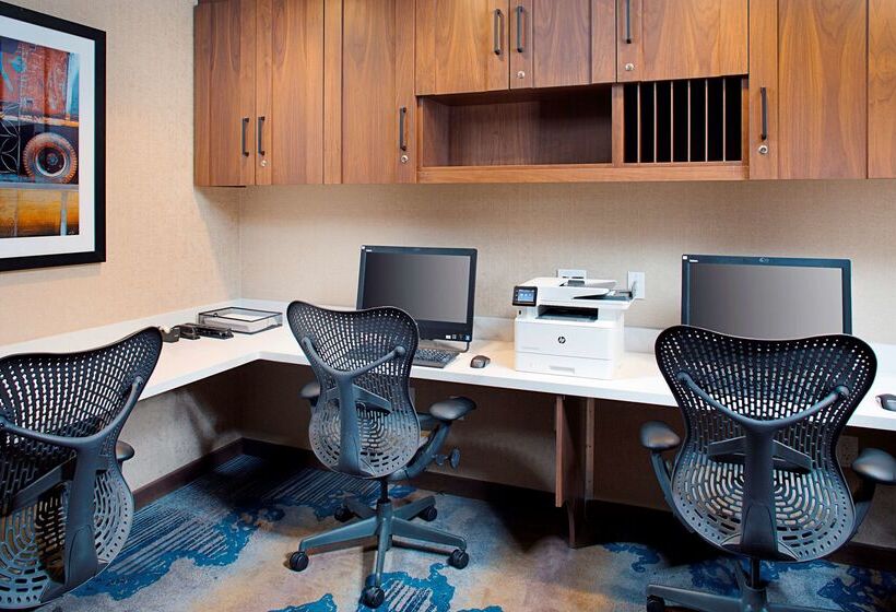 בית מלון כפרי Hilton Garden Inn Providence