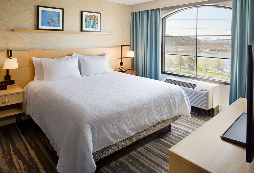 בית מלון כפרי Hilton Garden Inn Providence