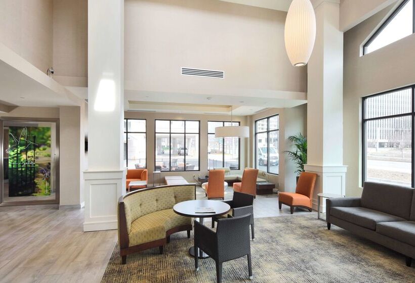 Отель Hilton Garden Inn Reagan National Airport