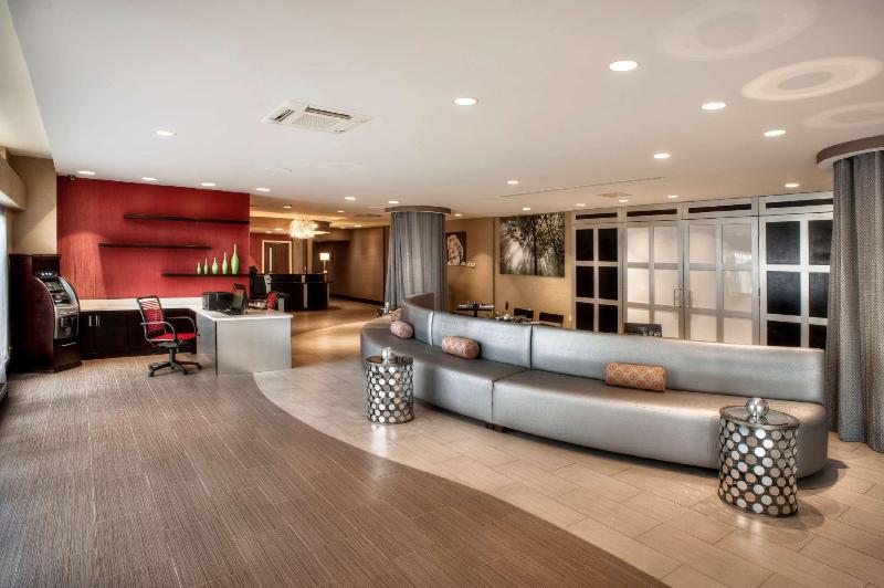 فندق Inn At Fox Chase   Bw Premier Collection