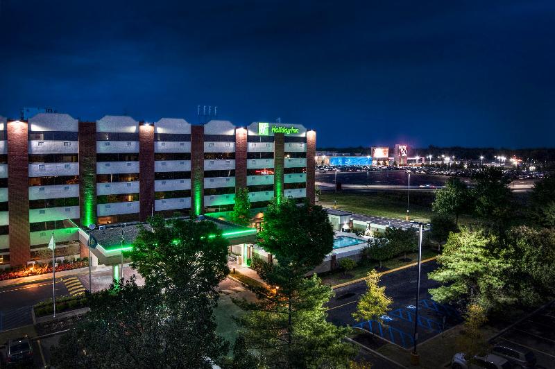 فندق Inn At Fox Chase   Bw Premier Collection