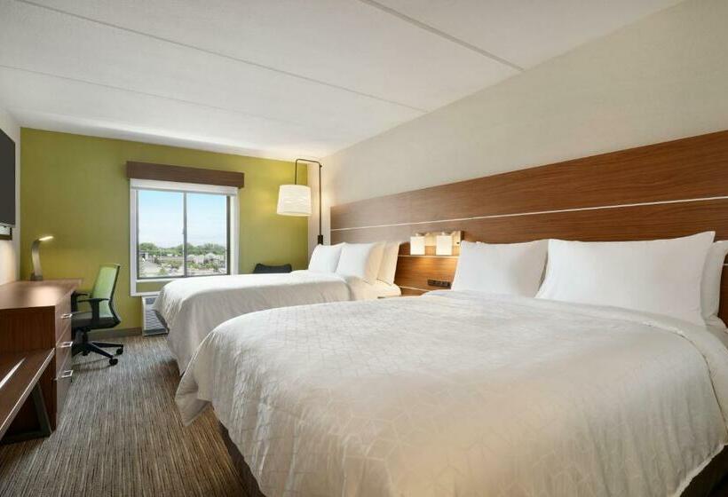 فندق Holiday Inn Express   Plattsburgh, An Ihg