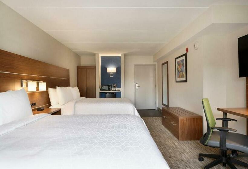 فندق Holiday Inn Express   Plattsburgh, An Ihg