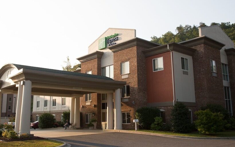 Holiday Inn Express Hotel & Suites Cherokee Casino, An Ihg