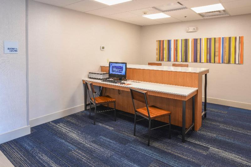 Holiday Inn Express Hotel & Suites Richwood   Cincinnati South, An Ihg