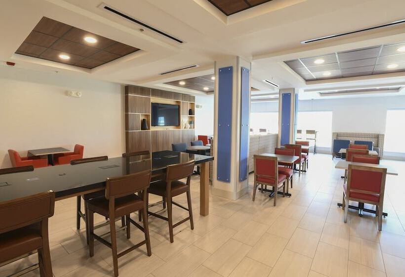 Holiday Inn Express Hotel & Suites Richwood   Cincinnati South, An Ihg