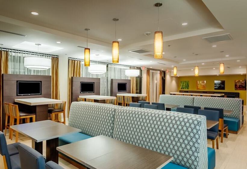 فندق Holiday Inn Express At Monterey Bay, An Ihg