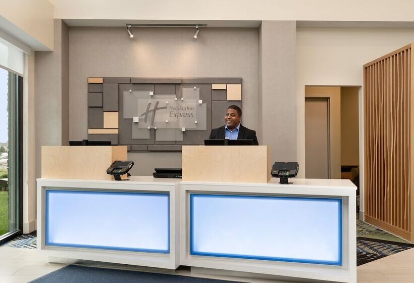 فندق Holiday Inn Express   Plattsburgh, An Ihg