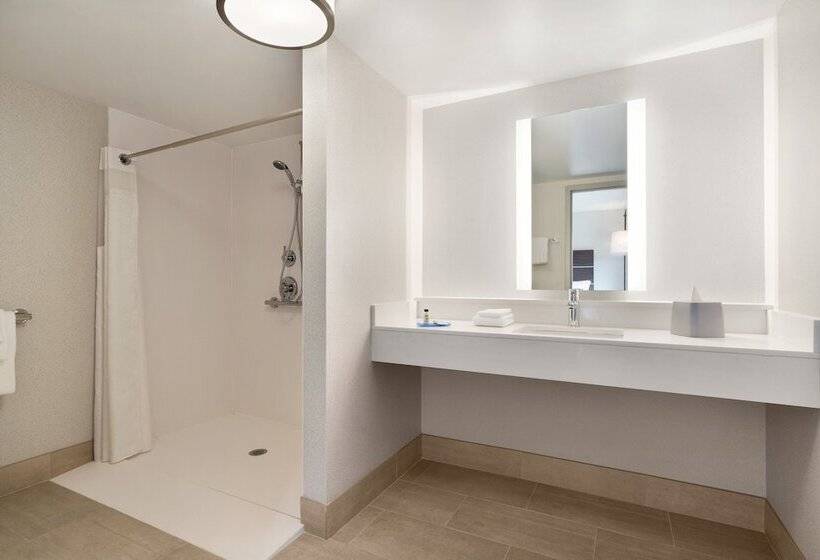 فندق Holiday Inn Express   Plattsburgh, An Ihg