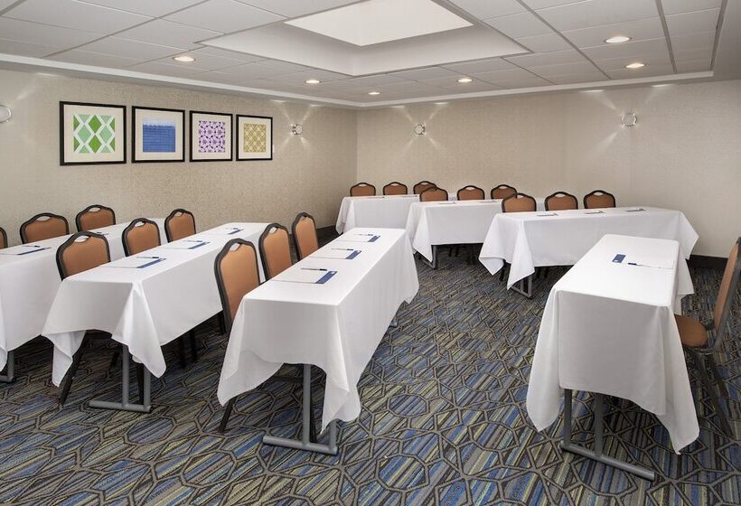 فندق Holiday Inn Express Boston Saugus, An Ihg