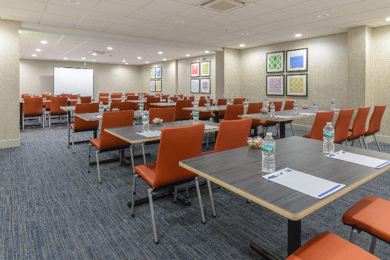 בית מלון כפרי Holiday Inn Express Southington, An Ihg