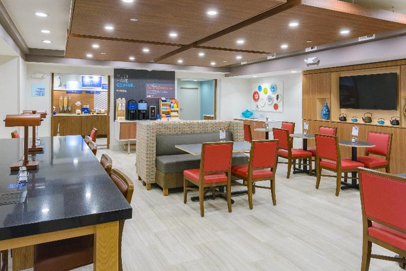 בית מלון כפרי Holiday Inn Express Southington, An Ihg