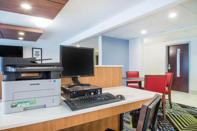 호텔 Holiday Inn Express & Suites   Albany Airport   Wolf Road, An Ihg