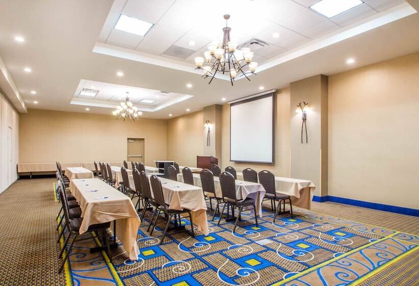 호텔 Holiday Inn Express & Suites   Albany Airport   Wolf Road, An Ihg