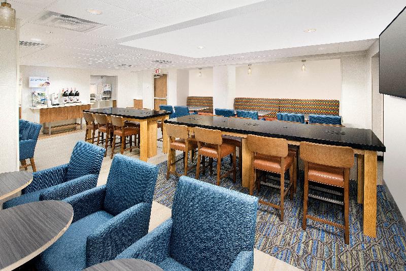 호텔 Holiday Inn Express & Suites College Park University Area, An Ihg