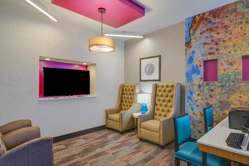 فندق Holiday Inn Express Washington Dc East Andrews Afb, An Ihg