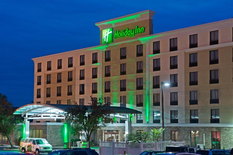 בית מלון כפרי Holiday Inn Harrisburg East, An Ihg
