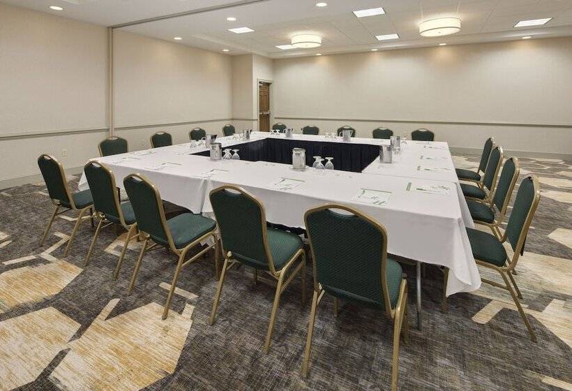 هتل Holiday Inn University Area Charlottesville, An Ihg
