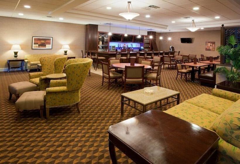 هتل Holiday Inn University Area Charlottesville, An Ihg