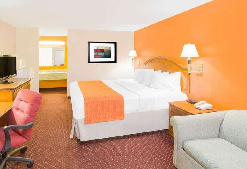 هتل Howard Johnson By Wyndham Dothan