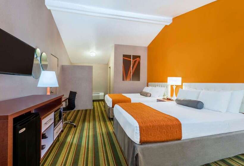 Отель Howard Johnson By Wyndham Phoenix Airport/downtown Area