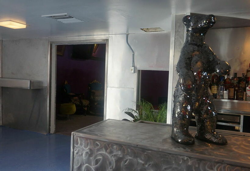 The M Hotel International Drive by Universal Studios