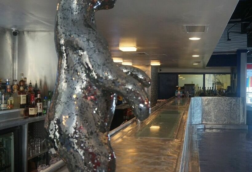 The M Hotel International Drive by Universal Studios