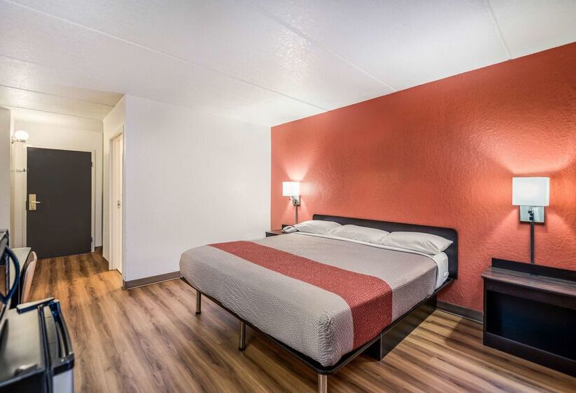 Motel 6 Henderson, Tx