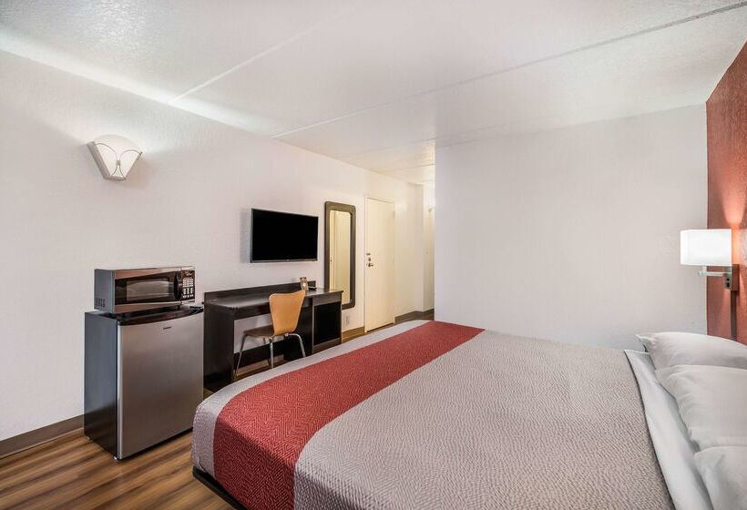 Motel 6 Henderson, Tx