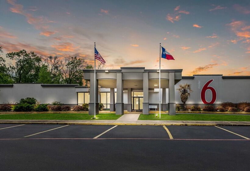 Motel 6 Henderson, Tx