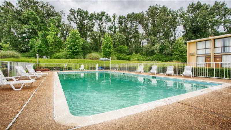 Motel 6 Henderson, Tx