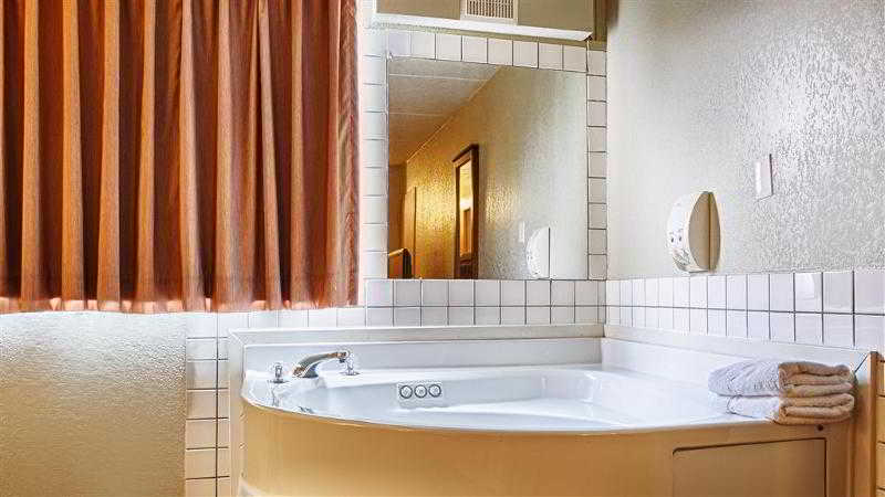 Motel 6 Henderson, Tx