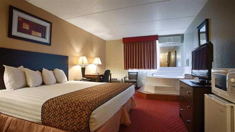 Motel 6 Henderson, Tx