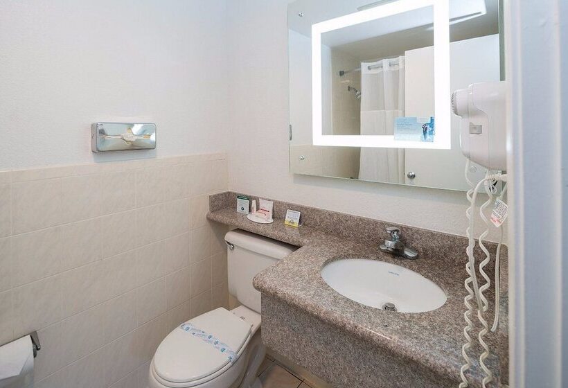 فندق Inn On Grove