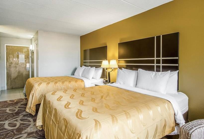 فندق La Casa Inn & Suites Middleboro