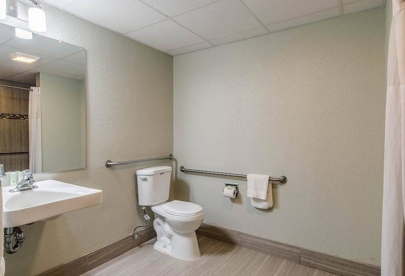 فندق La Casa Inn & Suites Middleboro