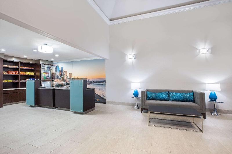 فندق La Quinta Inn By Wyndham Everett