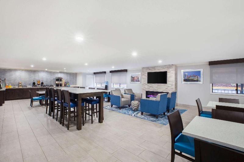 فندق La Quinta Inn By Wyndham Everett