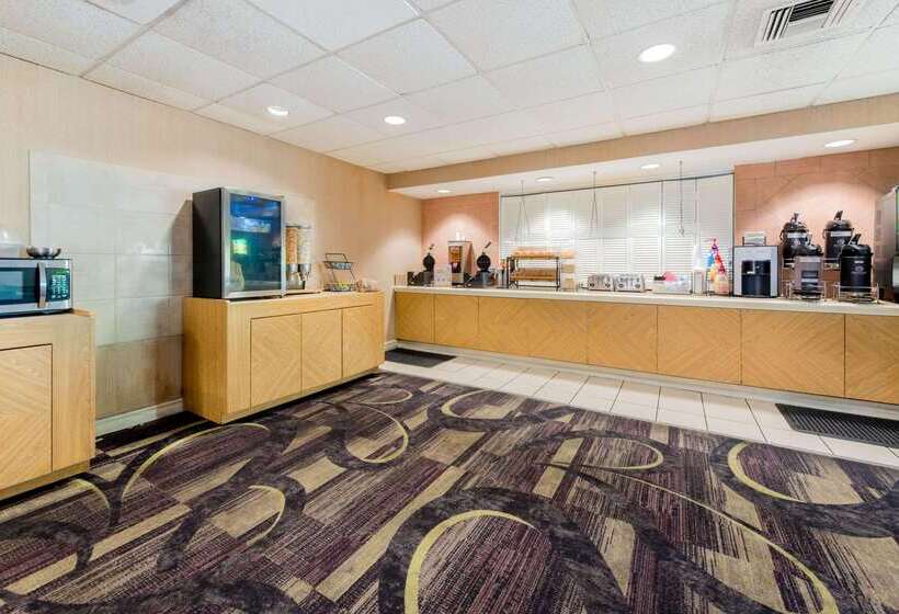 酒店 La Quinta By Wyndham Ft Lauderdale Cypress Creek