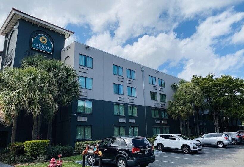 酒店 La Quinta By Wyndham Ft Lauderdale Cypress Creek