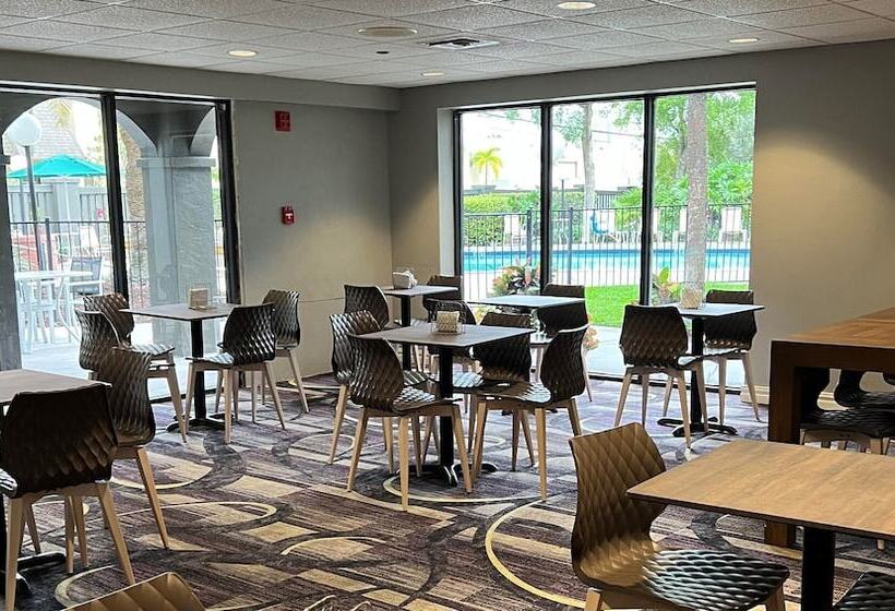 酒店 La Quinta By Wyndham Ft Lauderdale Cypress Creek