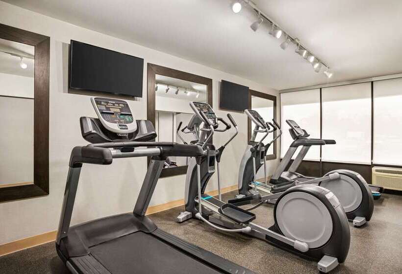 Отель La Quinta Inn & Suites By Wyndham Richmondmidlothian