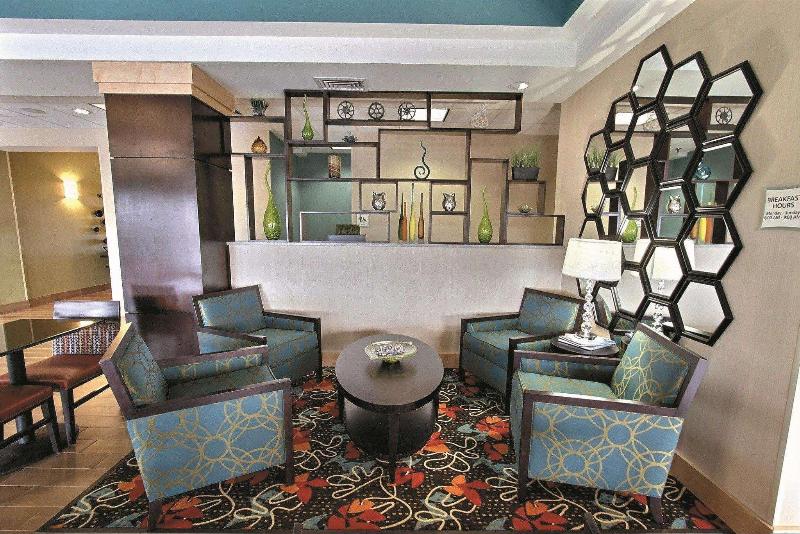 Отель La Quinta Inn & Suites By Wyndham Richmondmidlothian