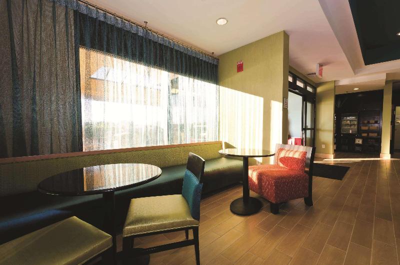 Отель La Quinta Inn & Suites By Wyndham Richmondmidlothian