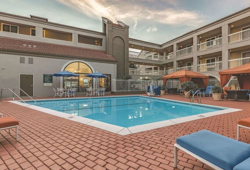 هتل La Quinta By Wyndham San Francisco Airport West