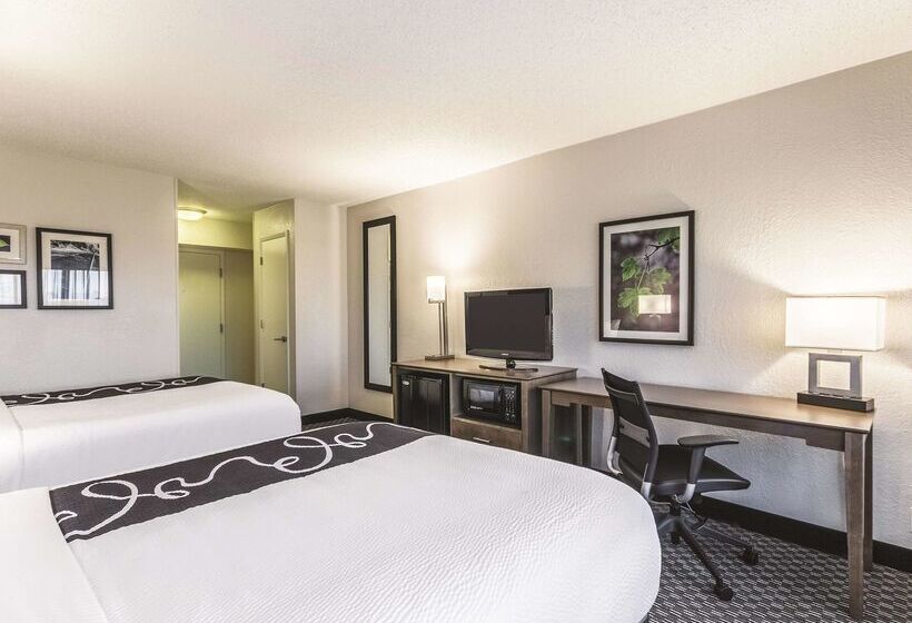 호텔 La Quinta By Wyndham Virginia Beach