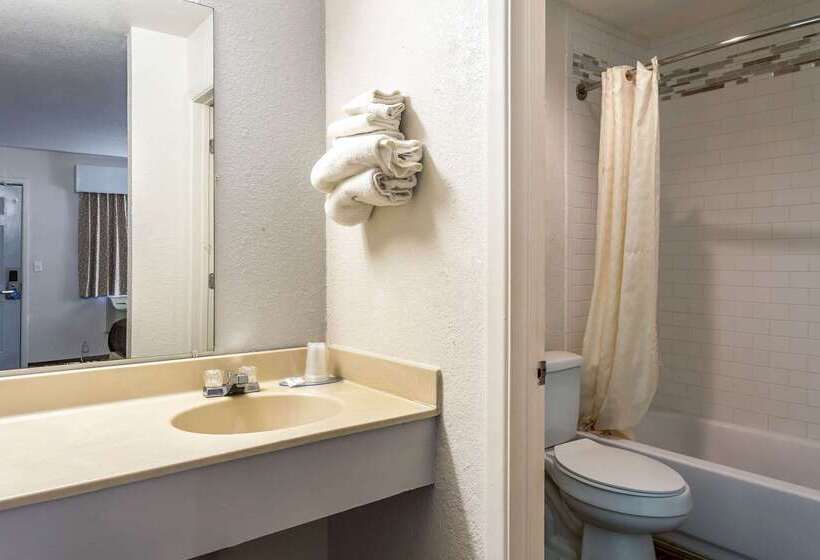 فندق Rodeway Inn Carlsbad Caverns Area