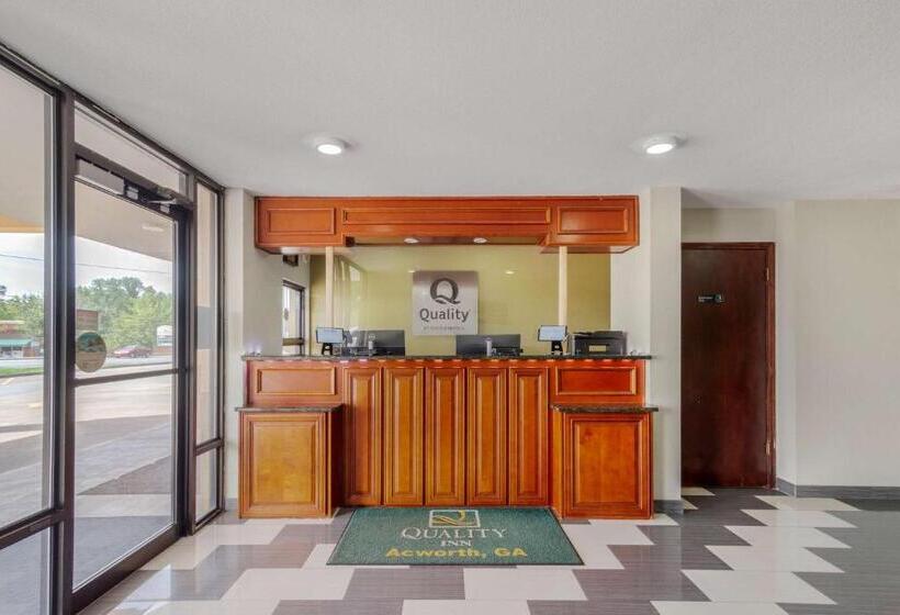 فندق Quality Inn