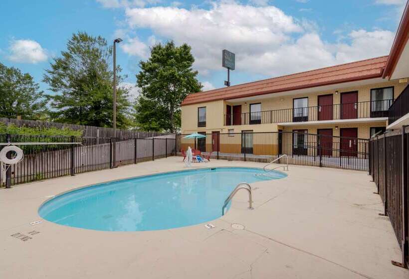 Отель Quality Inn