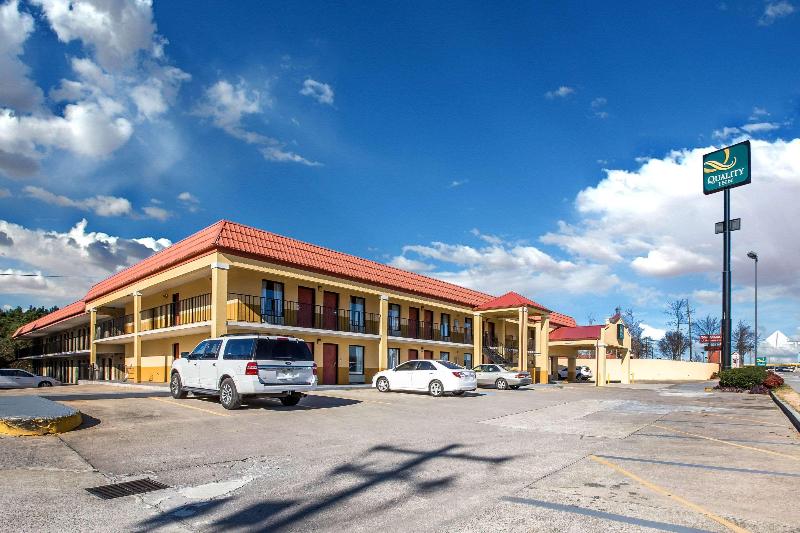 Отель Quality Inn